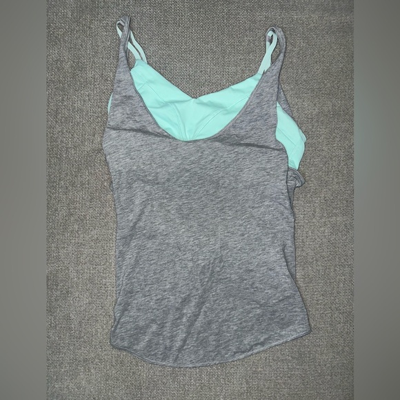 Lululemon Gray and Mint Women's Tank Top - Picture 1 of 4